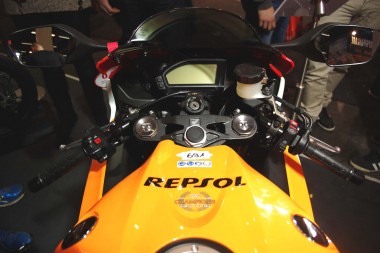 kurvenjäger | motorradfahrer-unterwegs.de - Motorradmessen 2015 - Honda CBR Repsol Edition